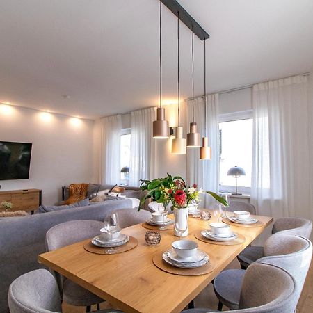 Stilvolles City-Apartment I Netflix I Wlan L Stellplatz I Zentral Schwarzenberg  Ngoại thất bức ảnh