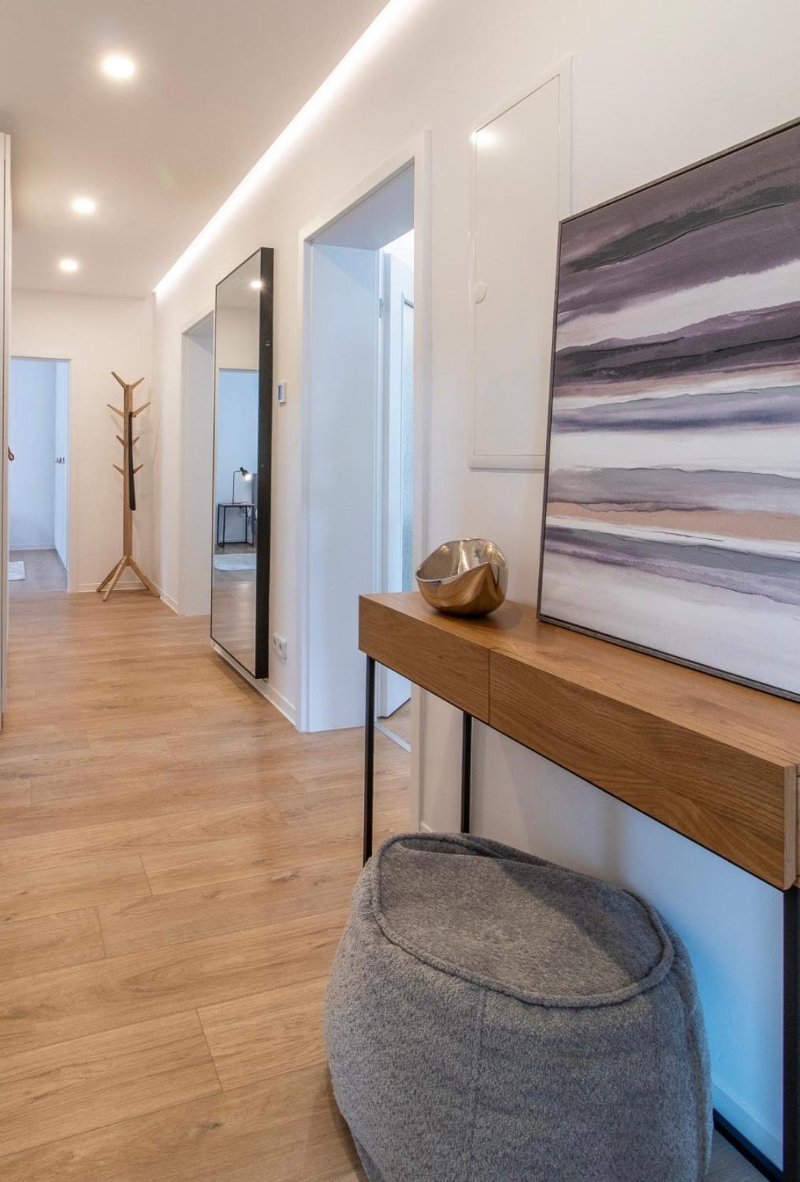 Stilvolles City-Apartment I Netflix I Wlan L Stellplatz I Zentral Schwarzenberg  Ngoại thất bức ảnh