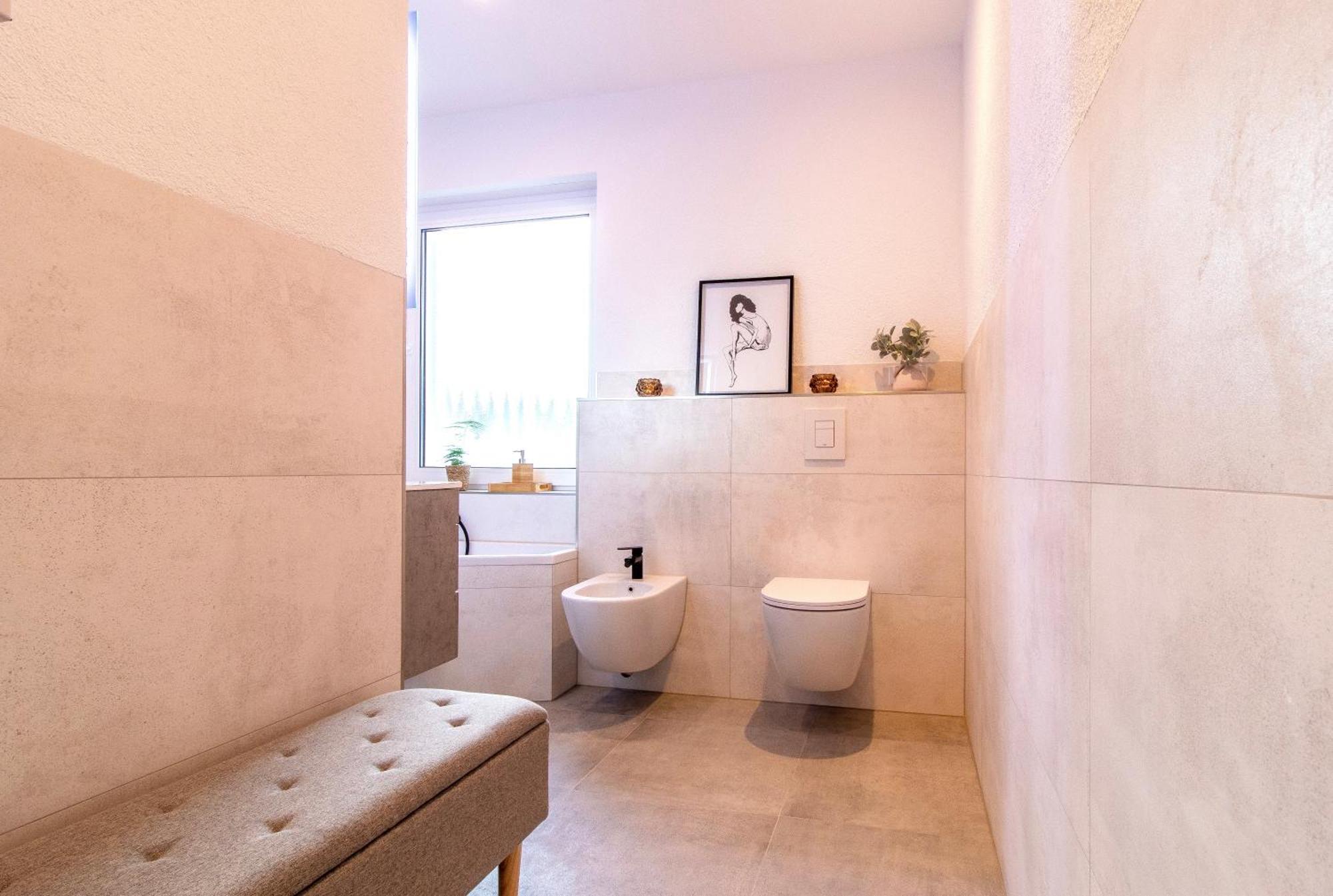 Stilvolles City-Apartment I Netflix I Wlan L Stellplatz I Zentral Schwarzenberg  Ngoại thất bức ảnh