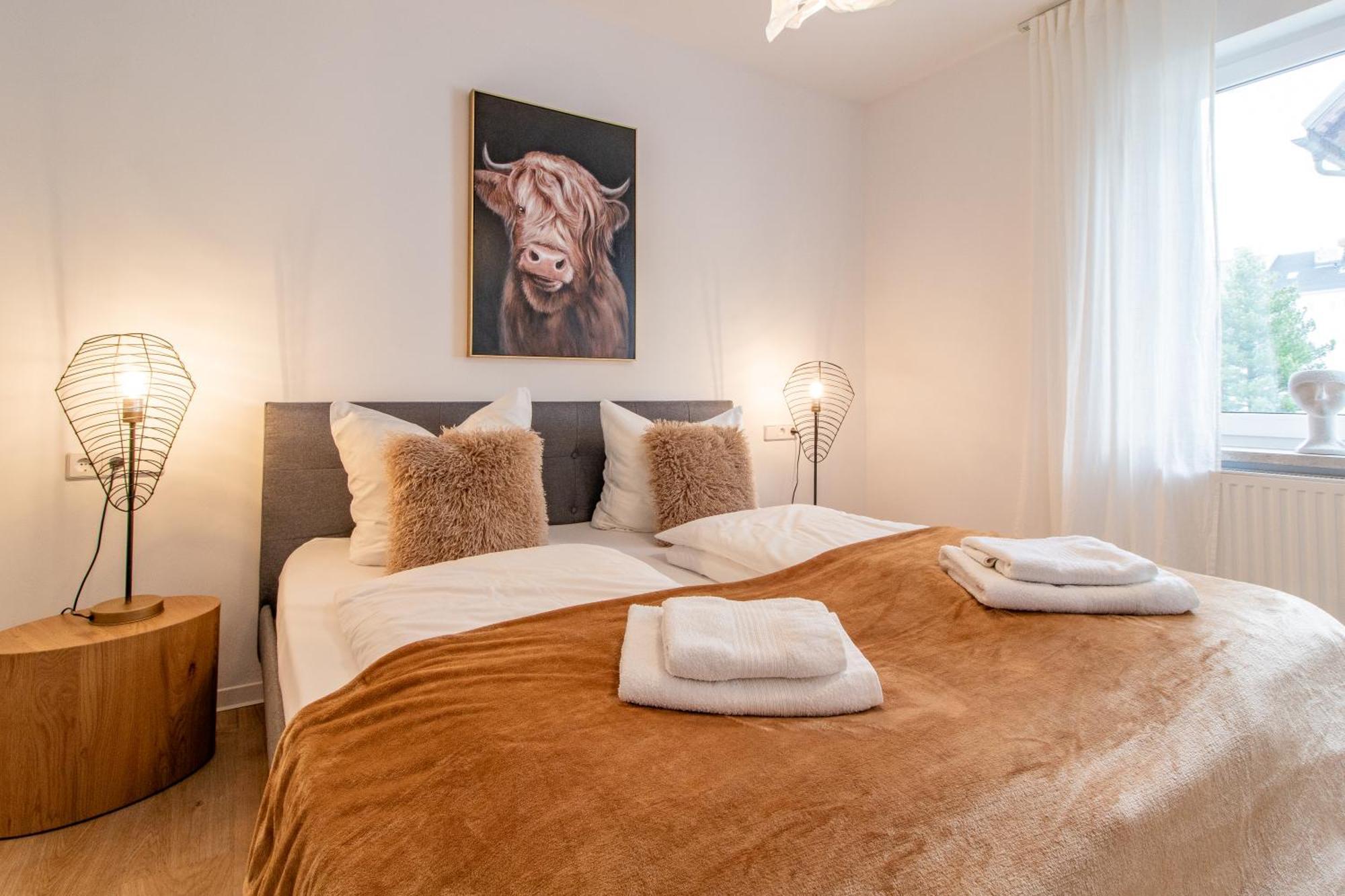 Stilvolles City-Apartment I Netflix I Wlan L Stellplatz I Zentral Schwarzenberg  Ngoại thất bức ảnh