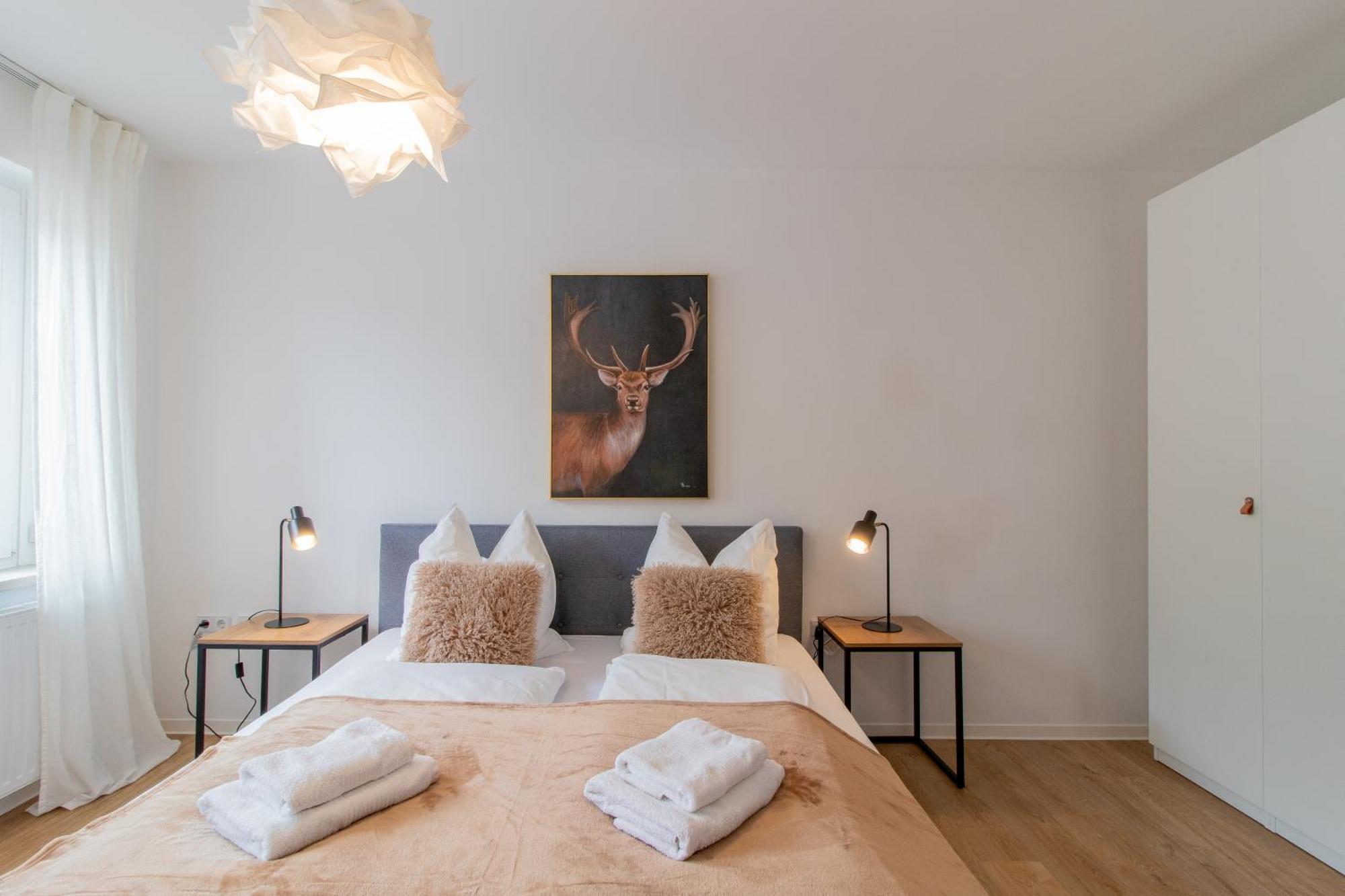 Stilvolles City-Apartment I Netflix I Wlan L Stellplatz I Zentral Schwarzenberg  Ngoại thất bức ảnh