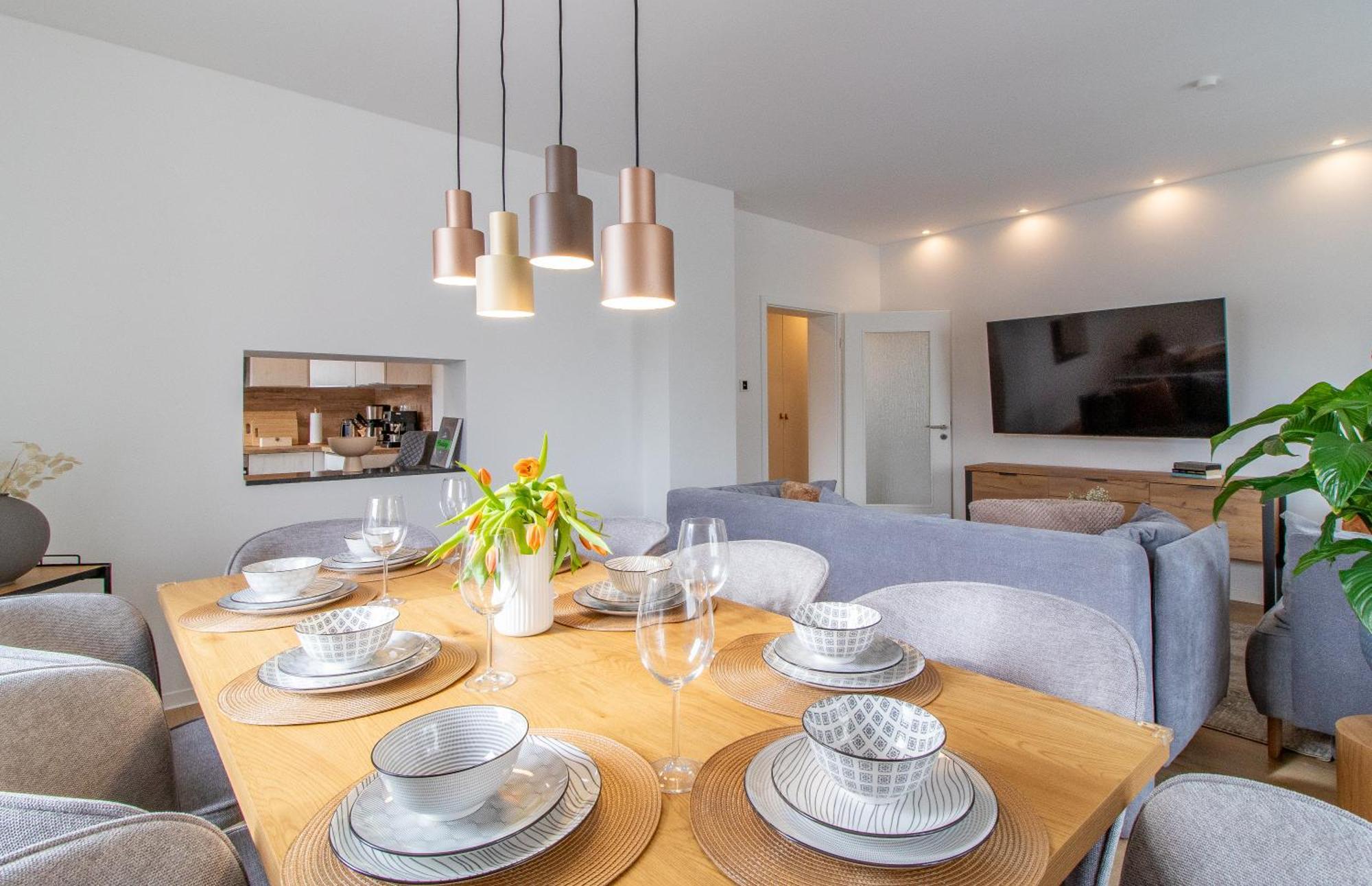 Stilvolles City-Apartment I Netflix I Wlan L Stellplatz I Zentral Schwarzenberg  Ngoại thất bức ảnh