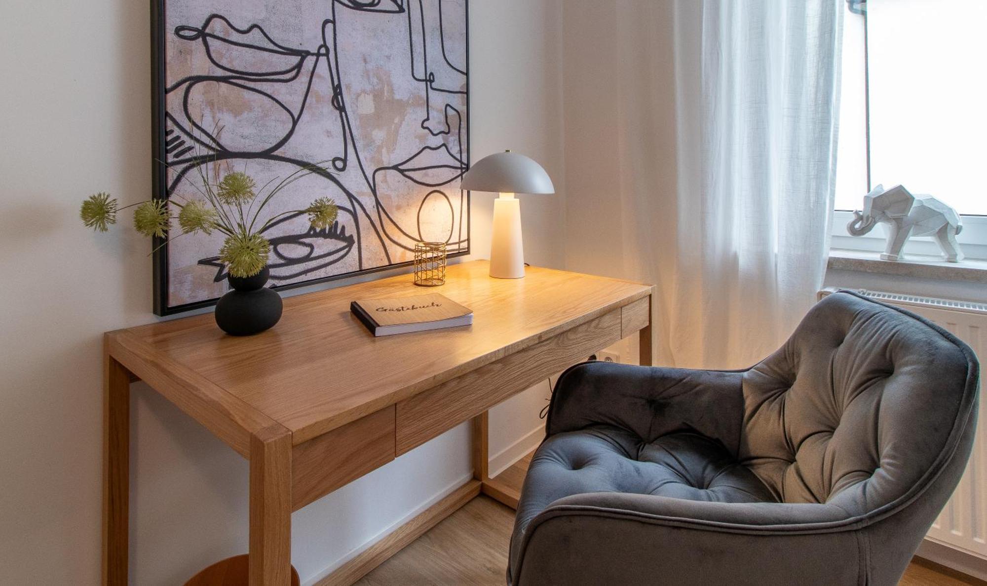 Stilvolles City-Apartment I Netflix I Wlan L Stellplatz I Zentral Schwarzenberg  Ngoại thất bức ảnh